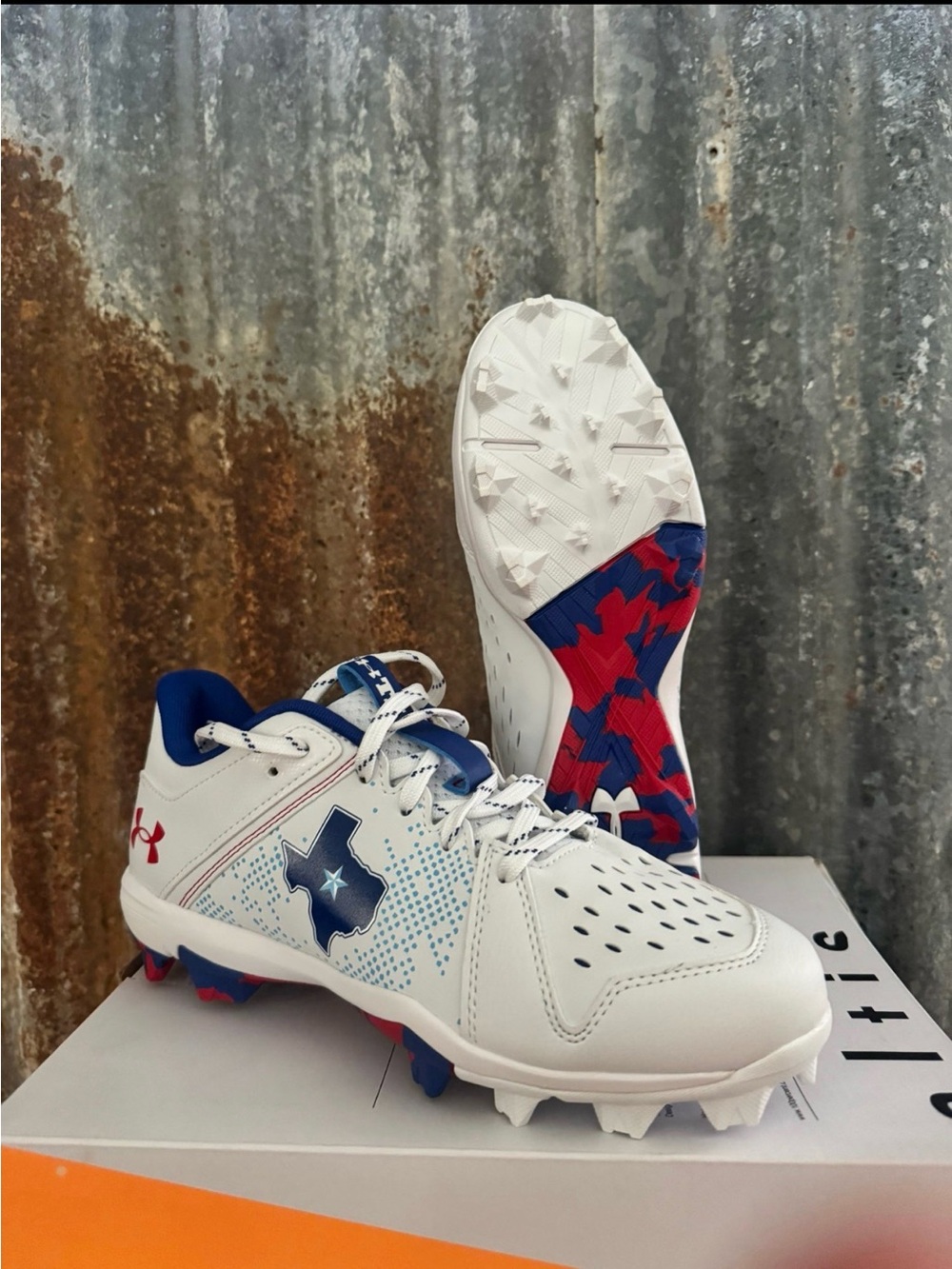 Under Armour Leadoff Icon Low RM Baseball Cleats – Texas Edition – Size 5.5